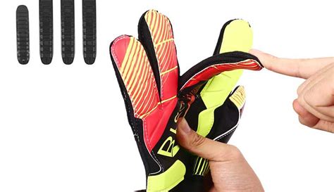 goalkeeper gloves with finger protection